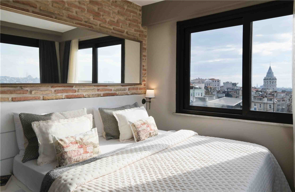 Room in Boutique Hotel in Beyoglu / Amazing View in The Heart of Pera, Istanbul