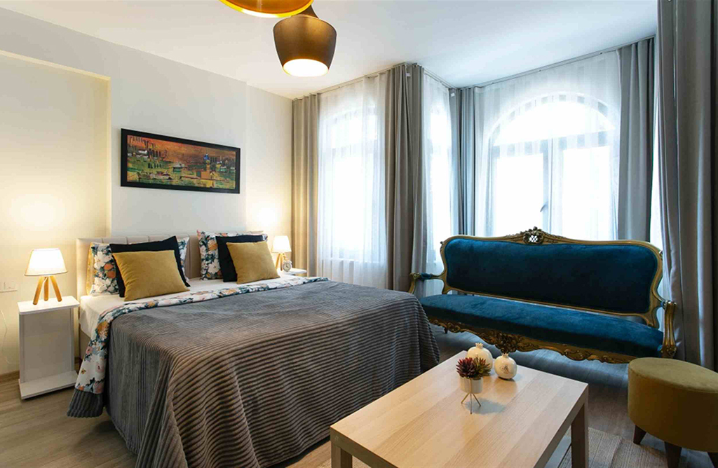 Cute, Bright Studio in the Heart of Istiklal St.203