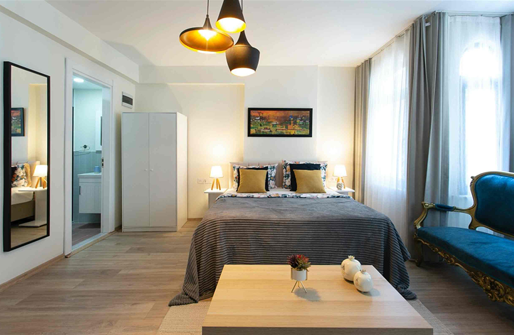 Cute, Bright Studio in the Heart of Istiklal St.203