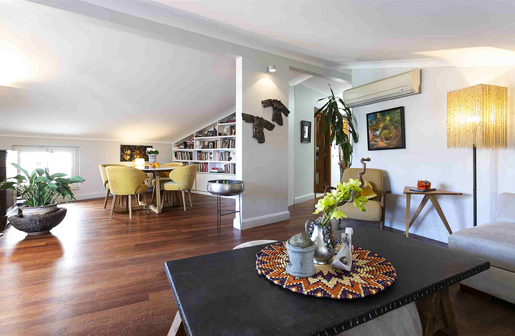 Stylish, Bright Loft with Balcony in Nisantaşı
