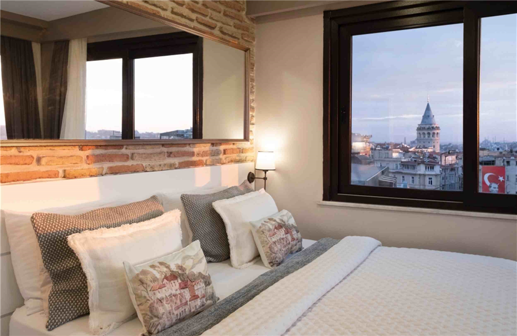 Room in Boutique Hotel in Beyoglu / Amazing View in The Heart of Pera, Istanbul