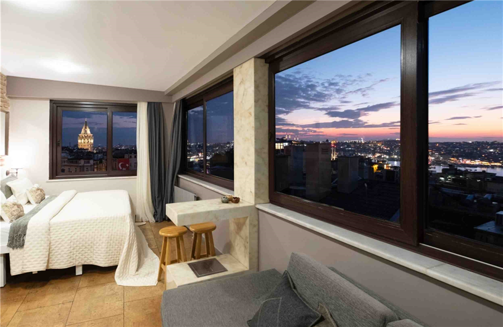 Room in Boutique Hotel in Beyoglu / Amazing View in The Heart of Pera, Istanbul