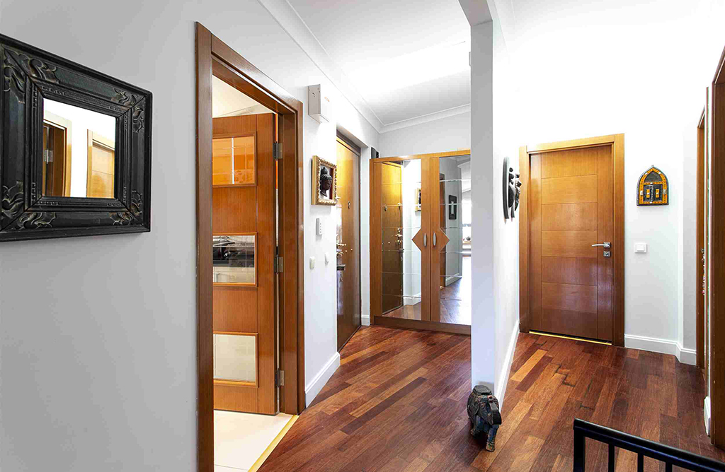 Stylish, Bright Loft with Balcony in Nisantaşı
