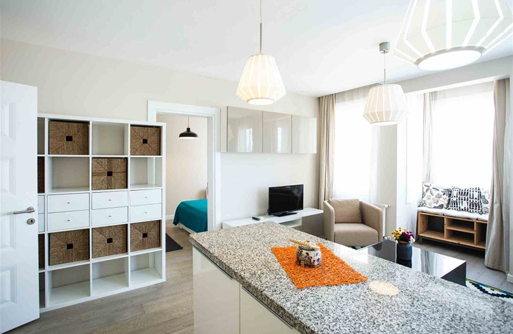 Lovely, Bright Suit with Sea View Near Galata