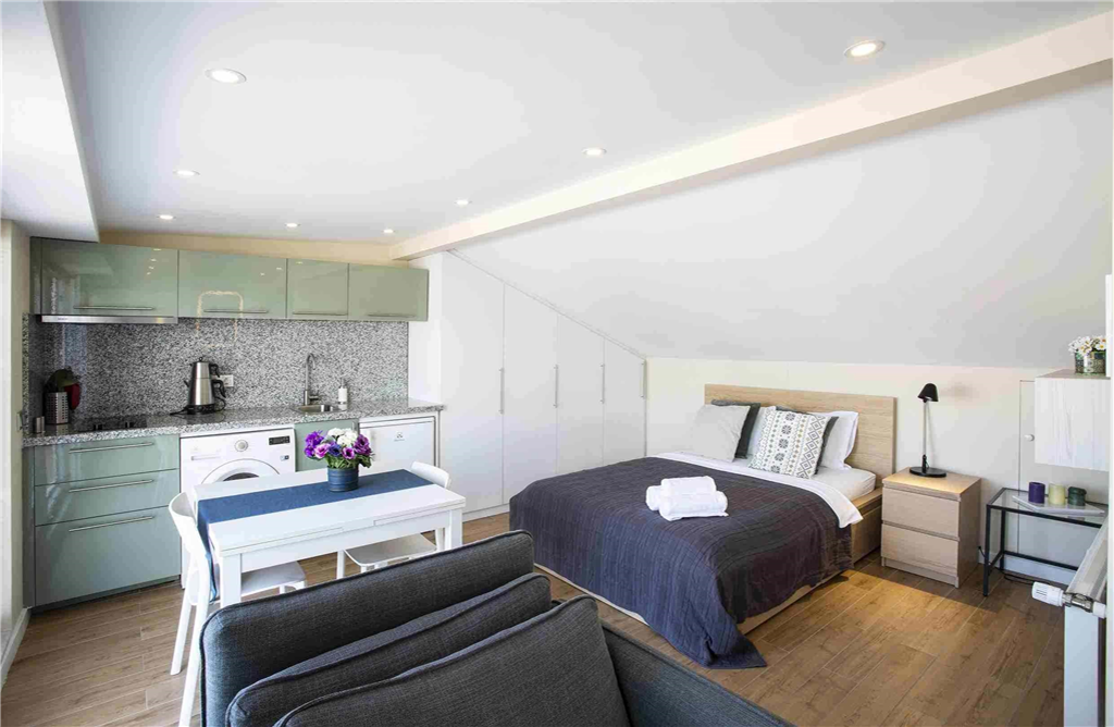 Breathtaking Bosphorus View and Private Terrace