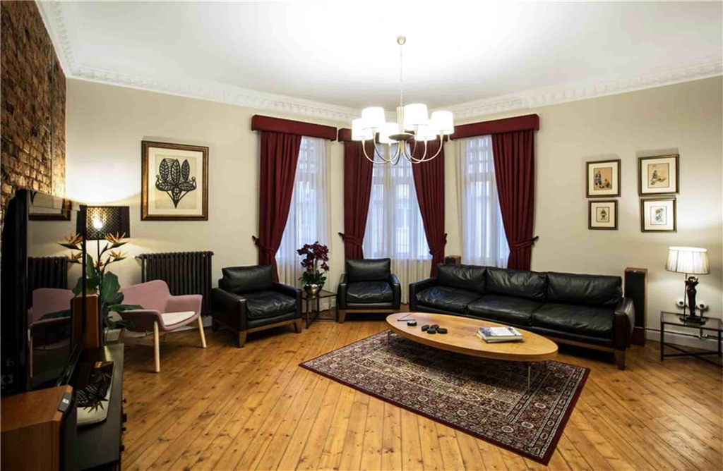 Beautiful Historical Flat in the Heart of Beyoglu